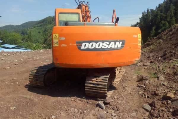 四川出售转让二手7000小时2012年斗山DH150LC挖掘机