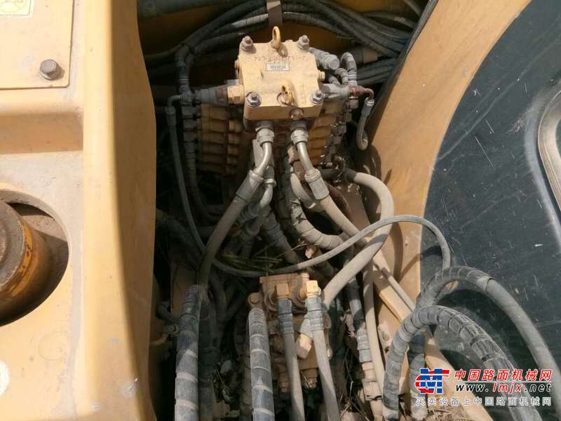 山东出售转让二手7800小时2010年小松PC60挖掘机