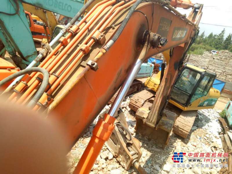 云南出售转让二手5326小时2011年斗山DH225挖掘机