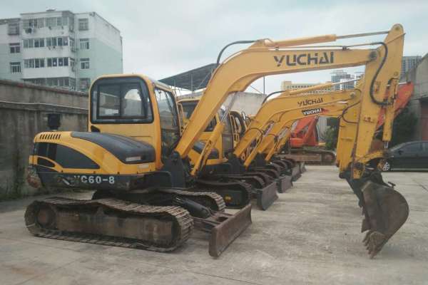 安徽出售转让二手8000小时2011年玉柴YC60挖掘机