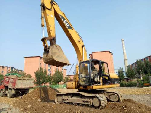 辽宁出售转让二手7500小时2004年卡特彼勒320C挖掘机