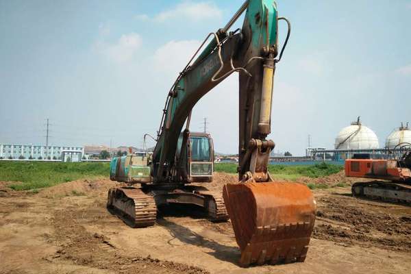山东出售转让二手16000小时2009年神钢SK350LC挖掘机