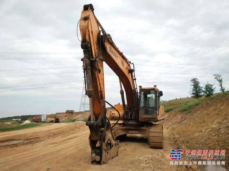 山东出售转让二手9800小时2012年三一重工SY305C挖掘机