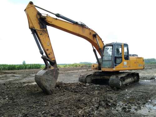 安徽出售转让二手13650小时2010年徐工XE215C挖掘机