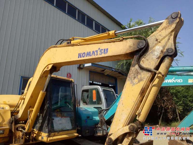 陕西出售转让二手9800小时2008年小松PC60挖掘机