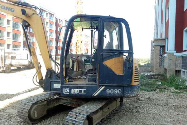 辽宁出售转让二手10000小时2012年柳工CLG906C挖掘机