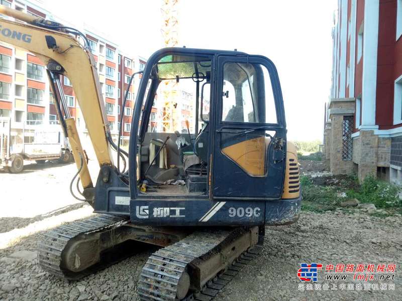 辽宁出售转让二手10000小时2012年柳工CLG906C挖掘机