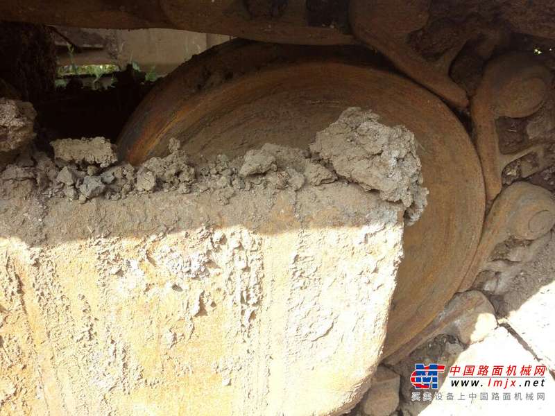 贵州出售转让二手8300小时2011年住友SH240挖掘机