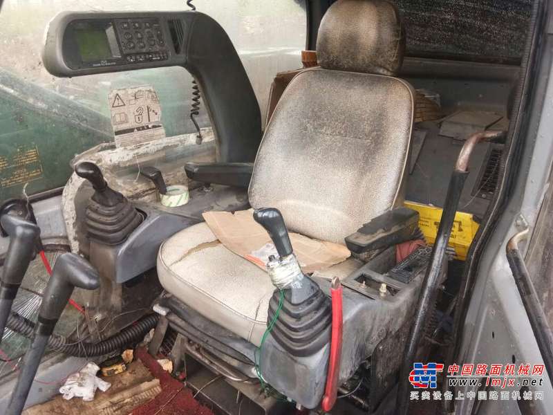 黑龙江出售转让二手12000小时2004年神钢SK120挖掘机