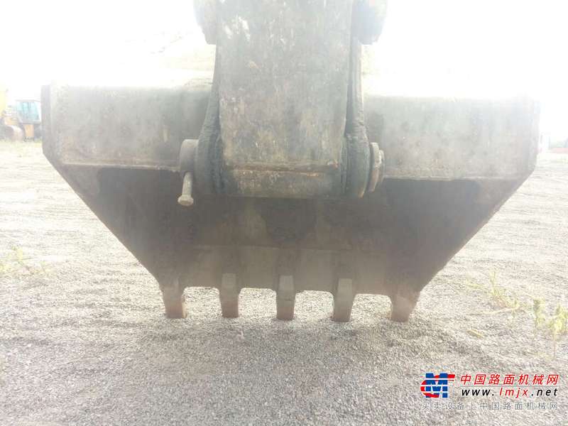 黑龙江出售转让二手5600小时2014年临工LG685挖掘机