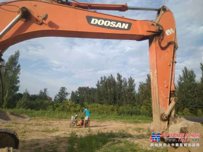 河北出售转让二手7000小时2011年斗山DH225挖掘机