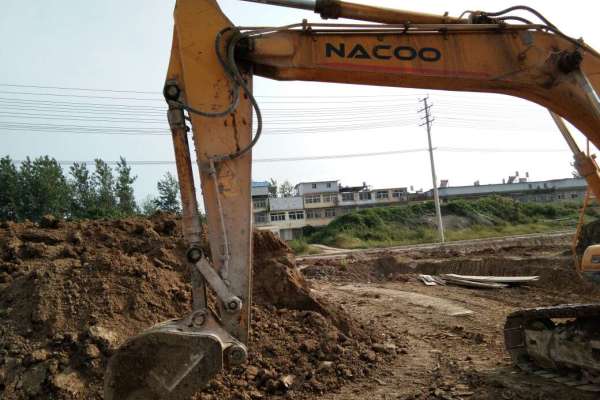安徽出售转让二手8656小时2011年江麓150LC挖掘机