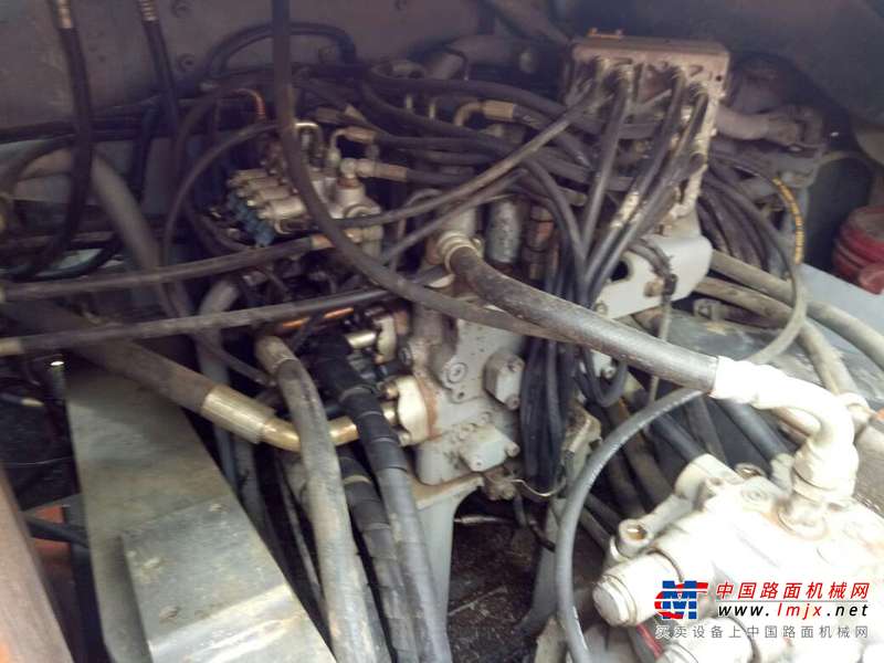 陕西出售转让二手4500小时2013年日立ZX240挖掘机