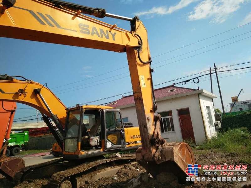安徽出售转让二手9400小时2010年三一重工SY215C挖掘机