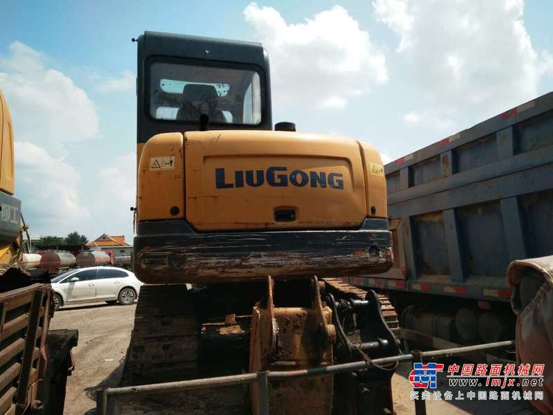 山东出售转让二手7800小时2012年柳工CLG906D挖掘机