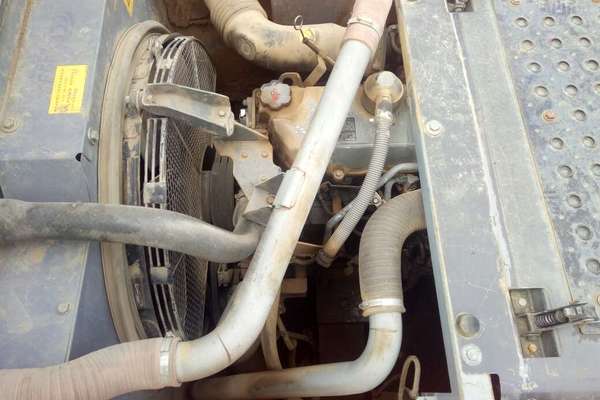 吉林出售转让二手8666小时2009年日立ZX330挖掘机