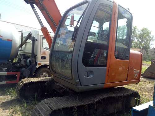 黑龙江出售转让二手9700小时2009年日立ZX70挖掘机