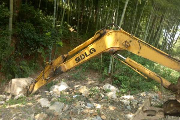 江西出售转让二手8600小时2012年临工LG660挖掘机