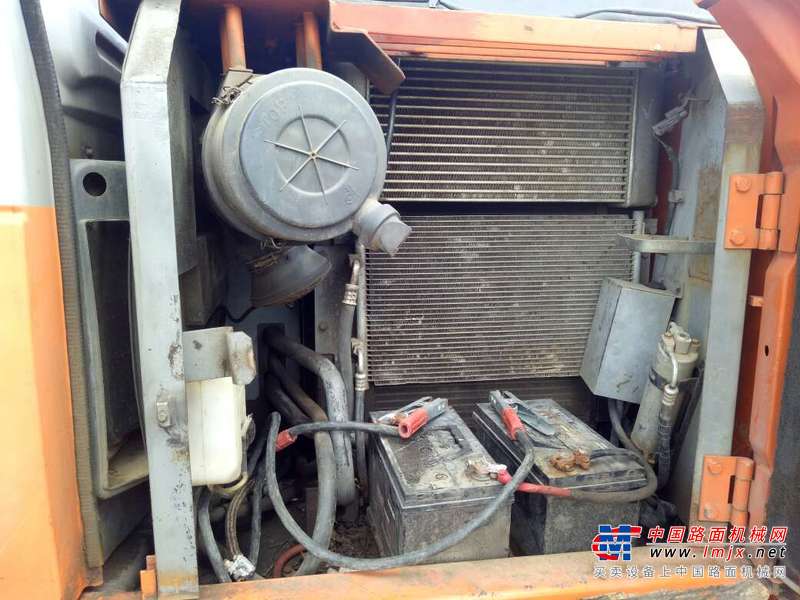 吉林出售转让二手7885小时2010年日立EX120挖掘机