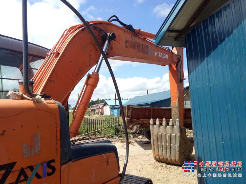 吉林出售转让二手7885小时2010年日立EX120挖掘机