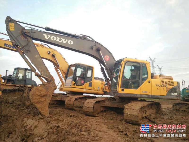 安徽出售转让二手4872小时2013年沃尔沃EC210B挖掘机