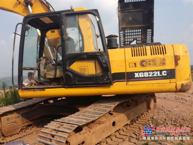 河南出售转让二手6000小时2011年厦工XG822LC挖掘机