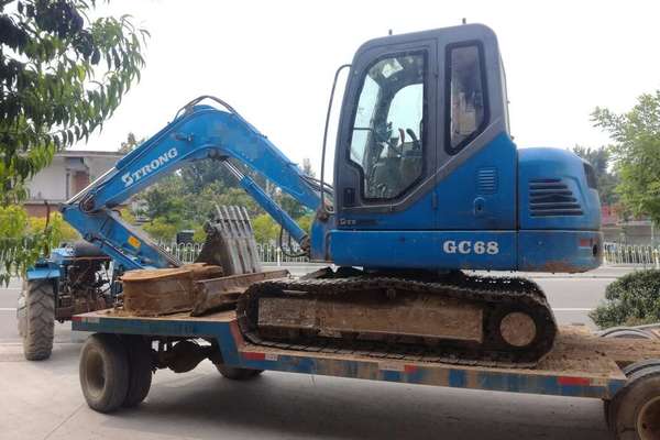 山东出售转让二手5800小时2013年山重建机GC60挖掘机