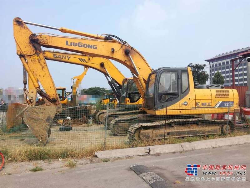 山东出售转让二手3500小时2012年柳工CLG925D挖掘机