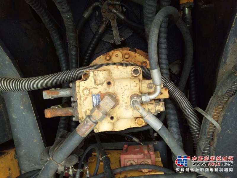 贵州出售转让二手13000小时2010年现代R265LC挖掘机