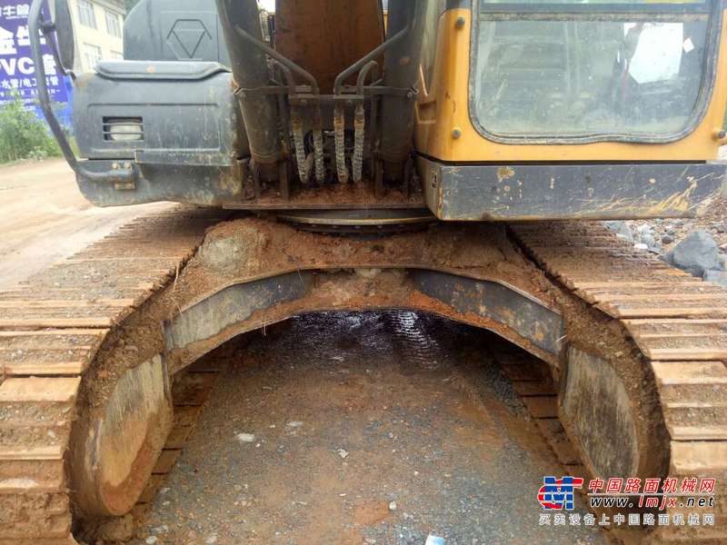 江西出售转让二手3100小时2015年徐工XE150D挖掘机