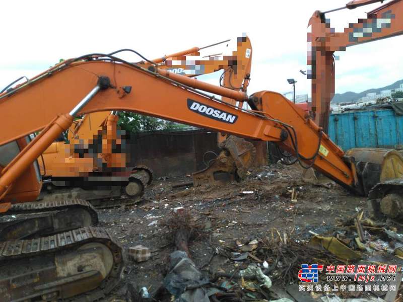 辽宁出售转让二手15000小时2008年斗山DH300LC挖掘机