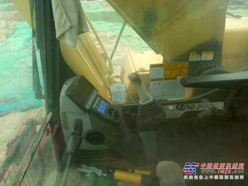 陕西出售转让二手5200小时2011年小松PC240LC挖掘机