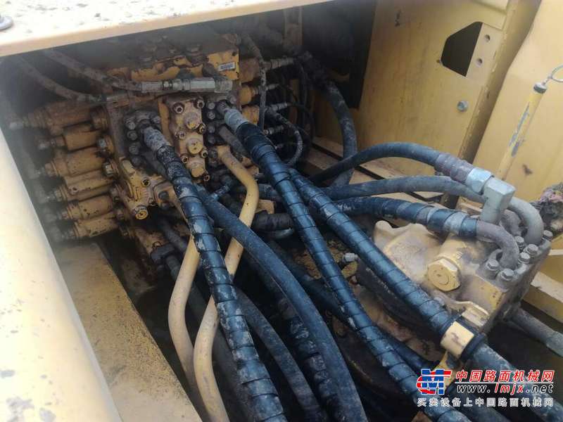 河南出售转让二手5000小时2011年小松PC220挖掘机