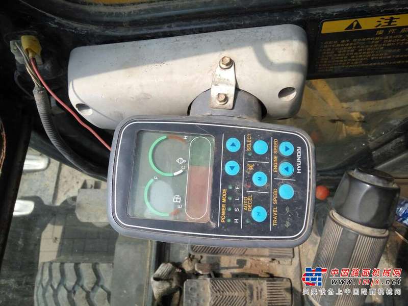 山西出售转让二手12000小时2008年现代轮挖R210W挖掘机