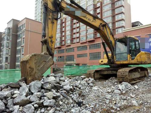 贵州出售转让二手8000小时2012年三一重工SY215C挖掘机