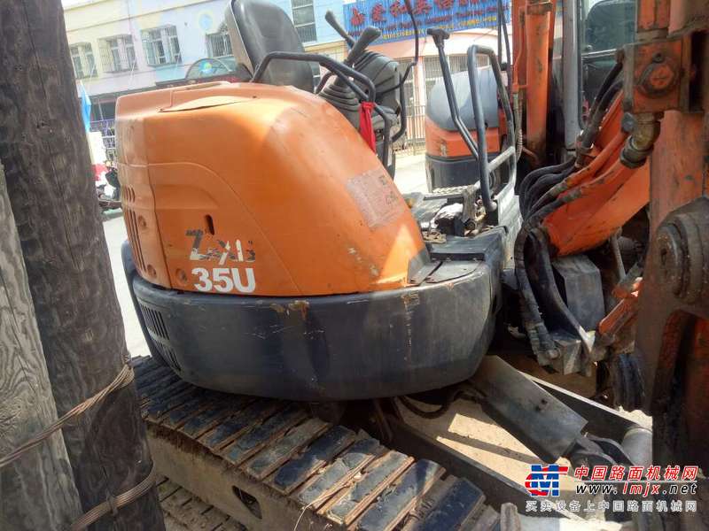 辽宁出售转让二手10000小时2005年日立ZX35U挖掘机