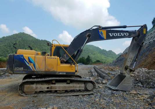 贵州出售转让二手5075小时2014年沃尔沃EC210B挖掘机