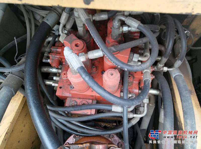 贵州出售转让二手9750小时2011年柳工CLG922D挖掘机