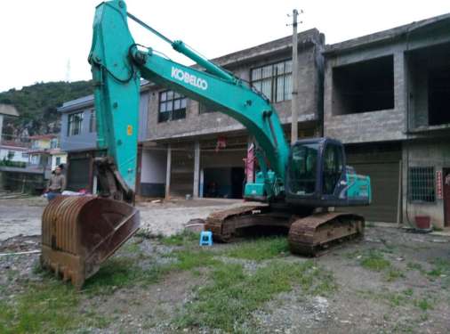 贵州出售转让二手8000小时2010年神钢SK260LC挖掘机