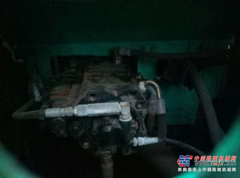 贵州出售转让二手8000小时2010年神钢SK260LC挖掘机