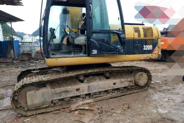 贵州出售转让二手8000小时2011年卡特彼勒320D挖掘机