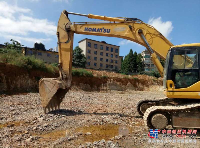 贵州出售转让二手7200小时2012年小松PC300LC挖掘机