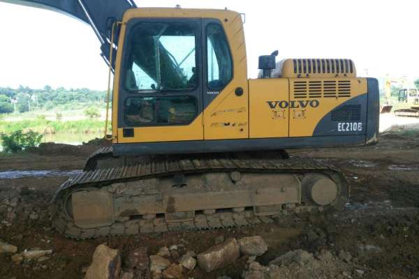 安徽出售转让二手10780小时2009年沃尔沃EC210B挖掘机