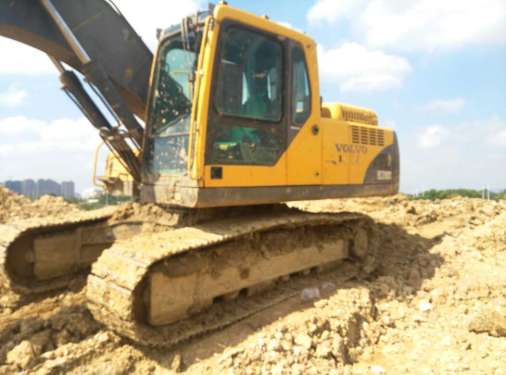 安徽出售转让二手11000小时2009年沃尔沃EC210B挖掘机