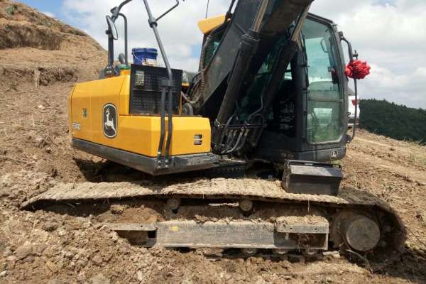 贵州出售转让二手460小时2017年约翰迪尔E140LC挖掘机