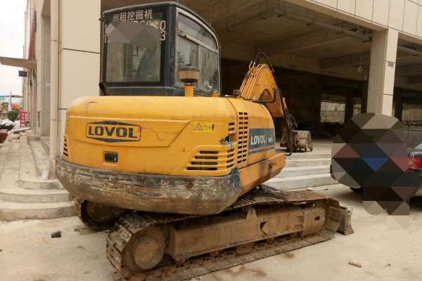 贵州出售转让二手8300小时2010年福田雷沃FR65挖掘机