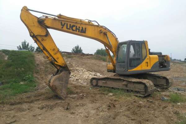 安徽出售转让二手10200小时2010年玉柴YC210LC挖掘机