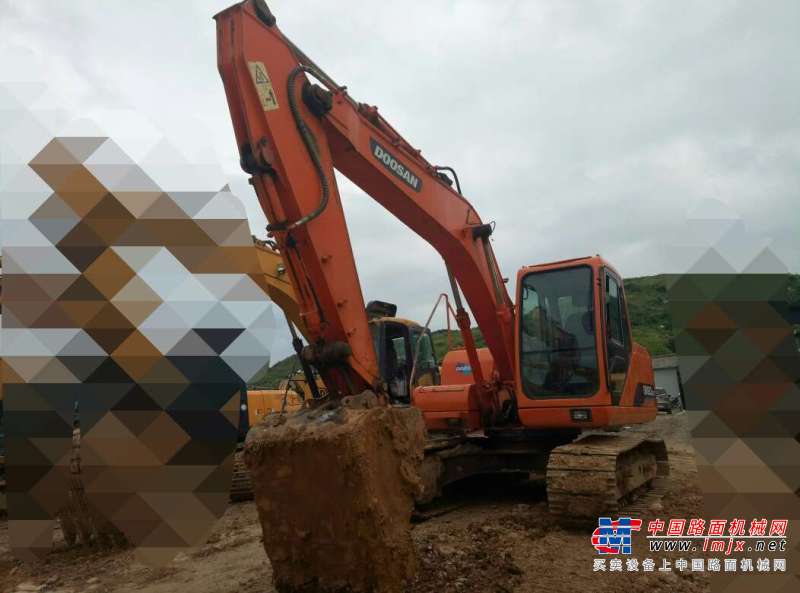 贵州出售转让二手7560小时2009年斗山DH150LC挖掘机