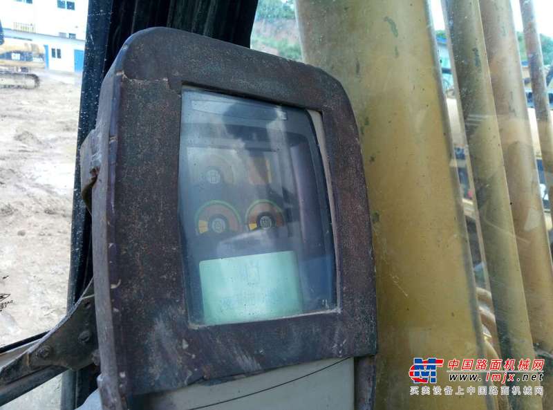 贵州出售转让二手23000小时2003年卡特彼勒320C挖掘机