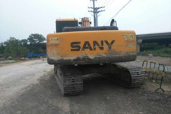 安徽出售转让二手12000小时2010年三一重工SY215C8挖掘机